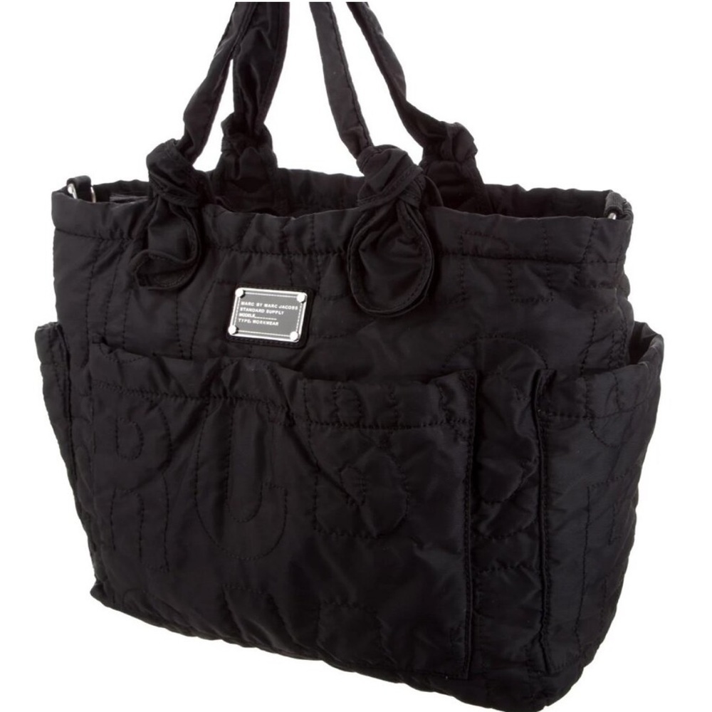 Marc by Marc Jacobs black Pretty Nylon Eliza-A-Baby Diaper Bag 🍼
